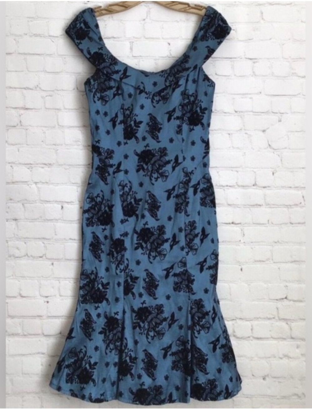 Voodoo Vixen Stella Blue Flocked Pinup fishtail dress. XL